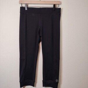CAbi Style #639 Black Tech Crop Capri Legging S